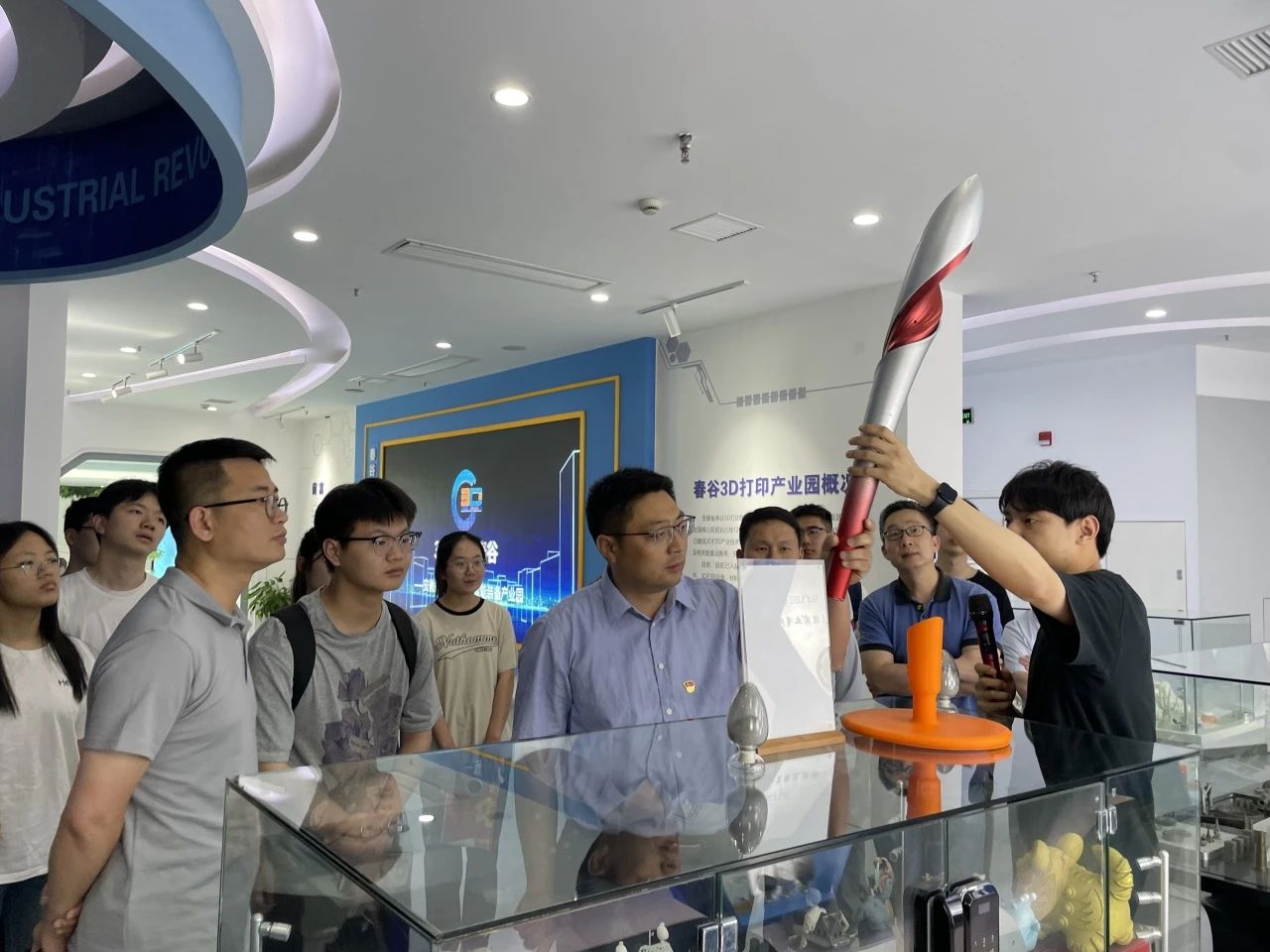 团委调研4.jpg